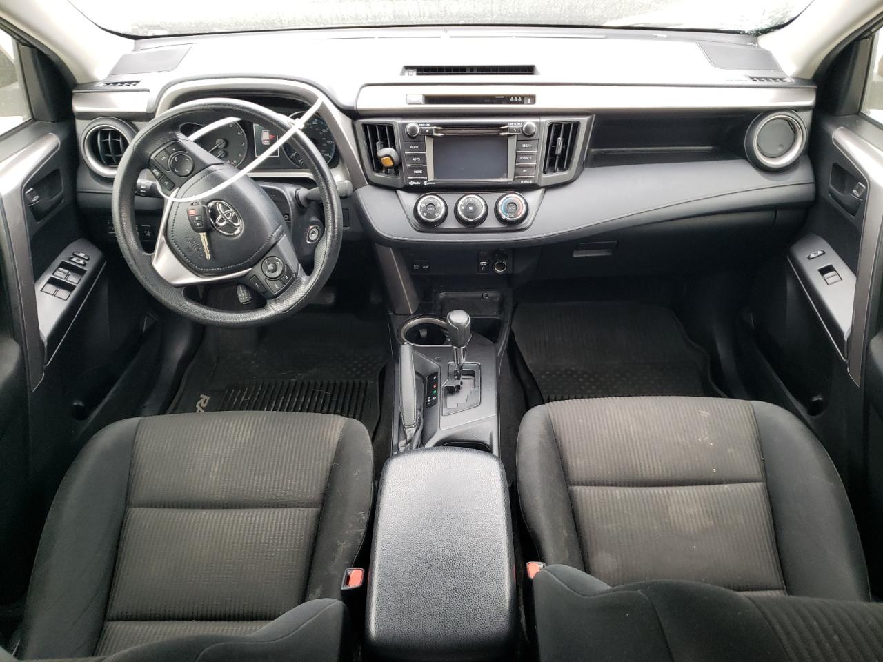 JTMBFREV1HJ132562 2017 Toyota Rav4 Le