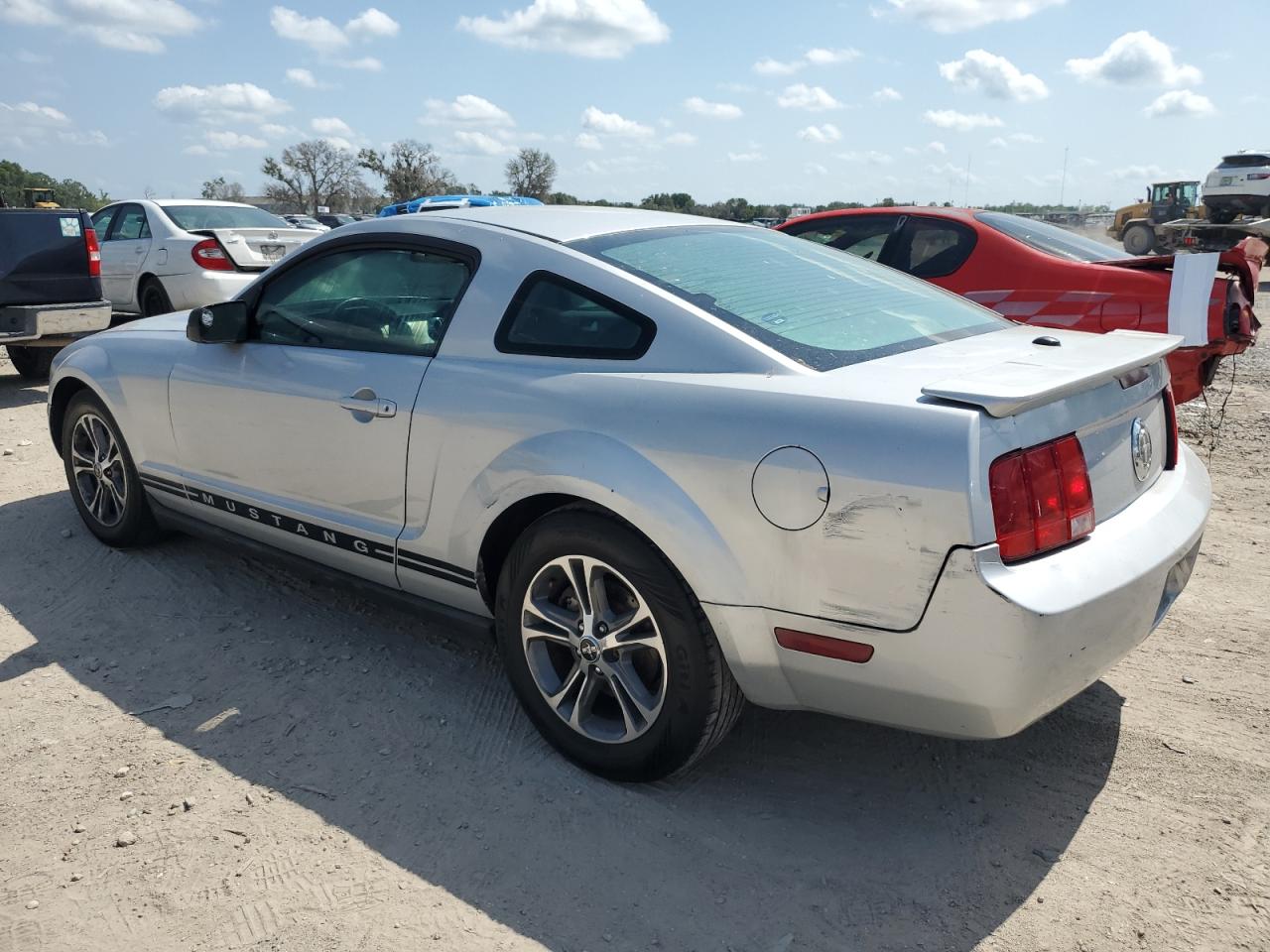 1ZVFT80N575259377 2007 Ford Mustang