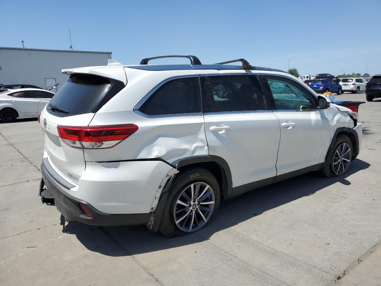 2019 Toyota Highlander Se vin: 5TDJZRFH3KS624841