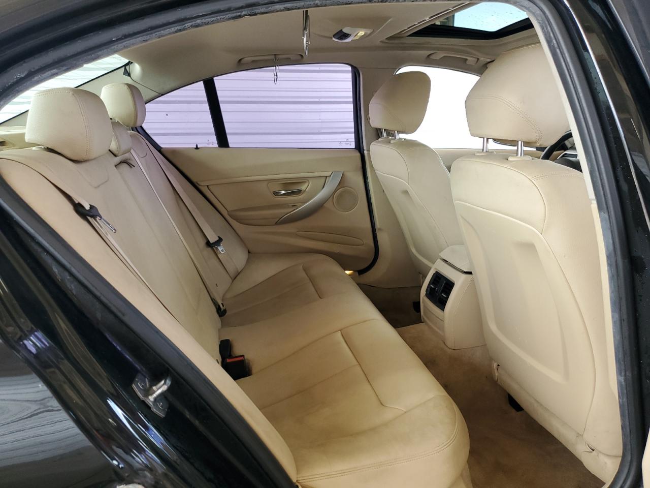 WBA3C3C56FK203093 2015 BMW 320 I xDrive