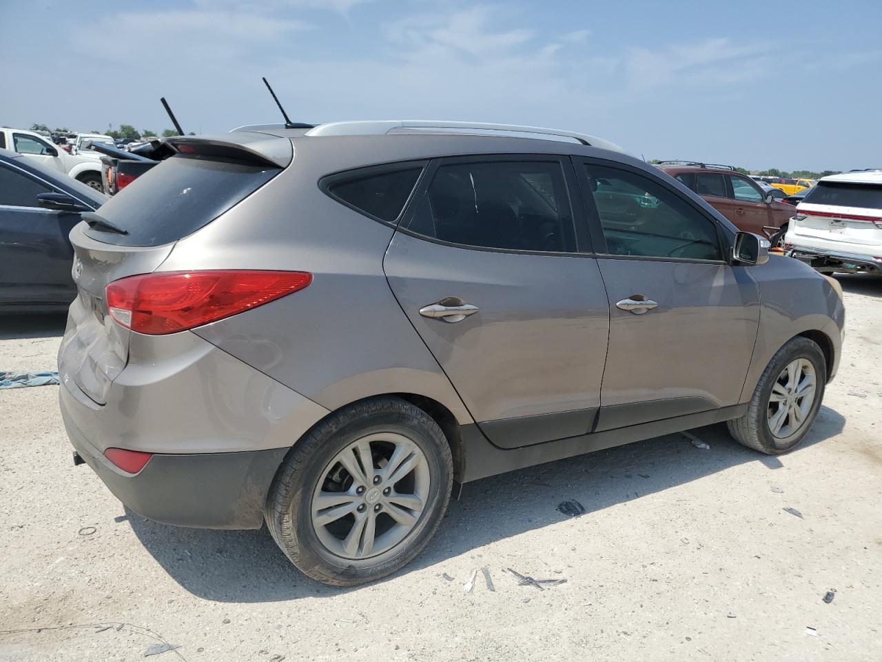 KM8JU3AC9DU560564 2013 Hyundai Tucson Gls