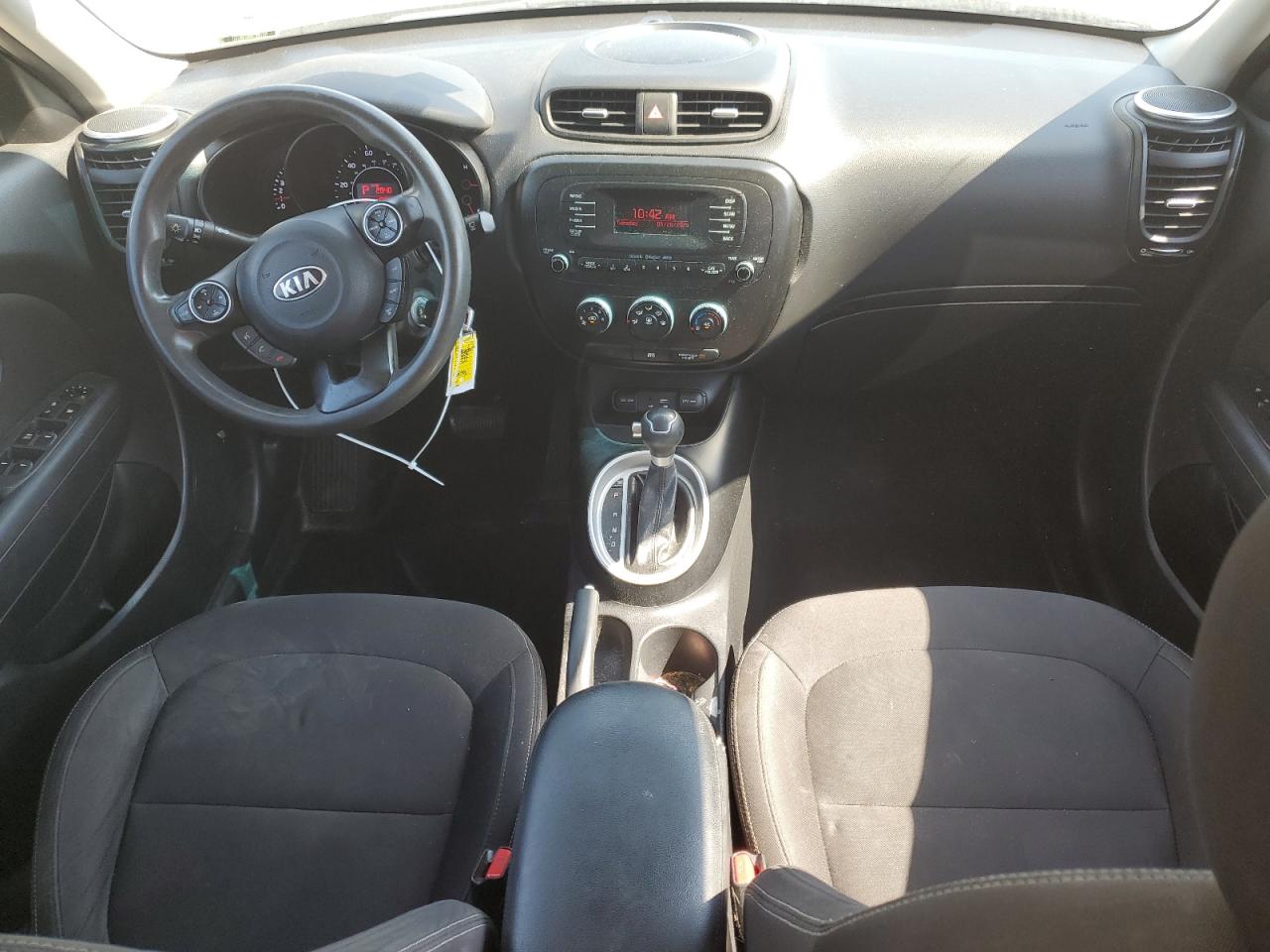 KNDJN2A24G7371195 2016 Kia Soul