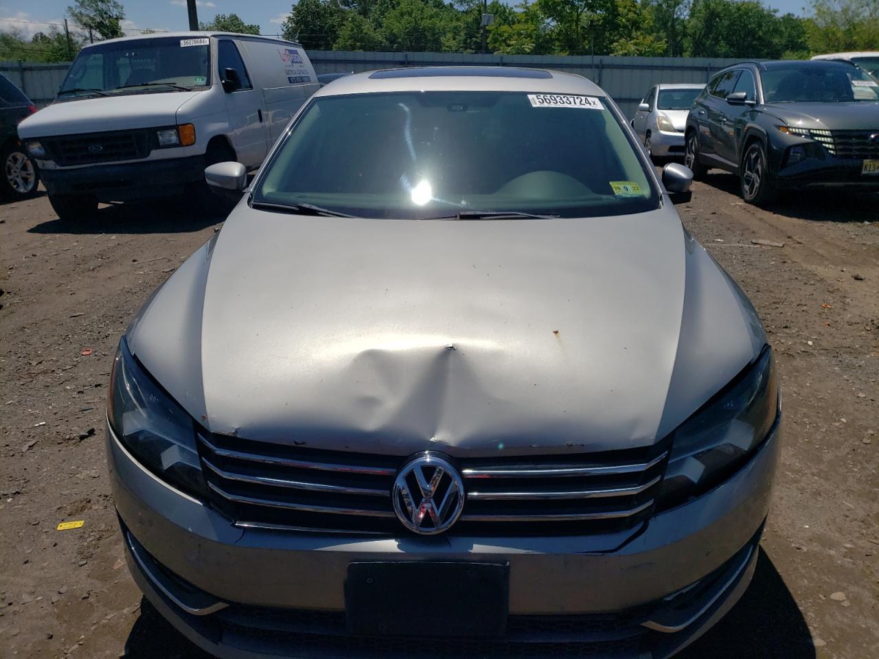 1VWBM7A32CC076317 2012 Volkswagen Passat Se