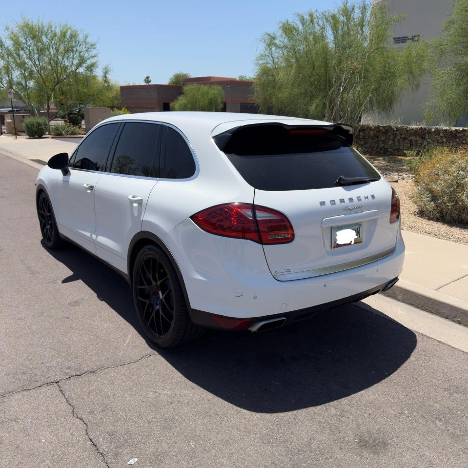 WP1AA2A2XCLA06189 2012 Porsche Cayenne