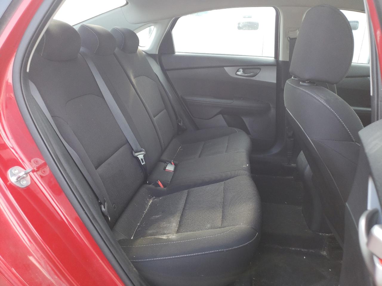 3KPF24AD7ME326050 2021 Kia Forte Fe