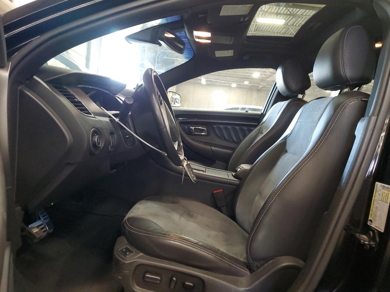 1FAHP2KT1FG132207 2015 Ford Taurus Sho