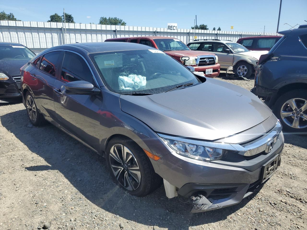 JHMFC1F38JX031724 2018 Honda Civic Ex