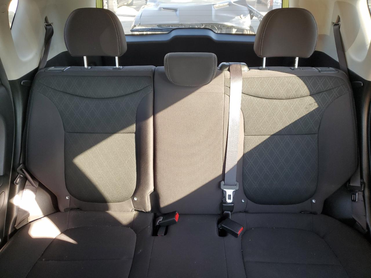 KNDJN2A2XF7749518 2015 Kia Soul