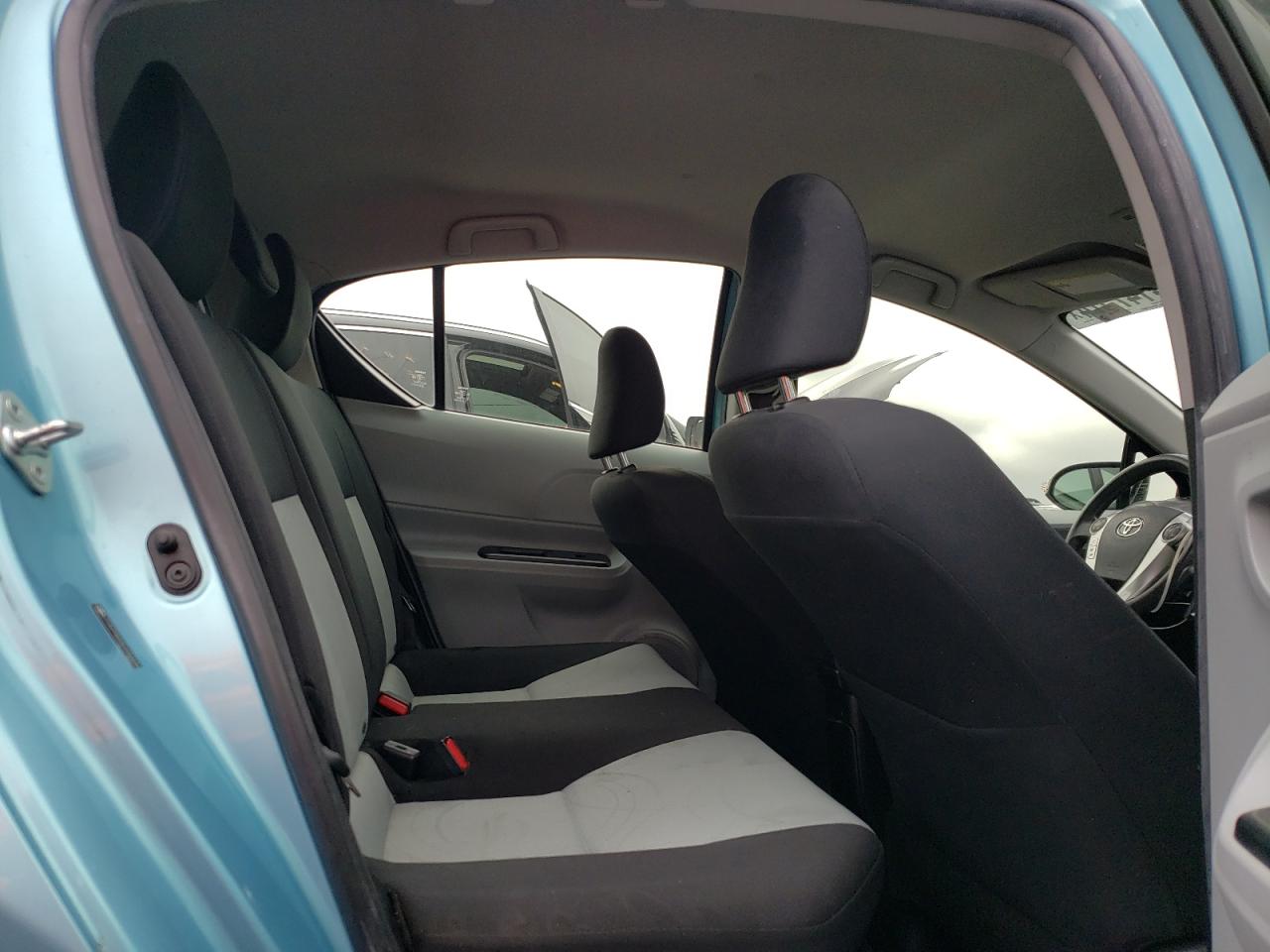 JTDKDTB37D1043448 2013 Toyota Prius C