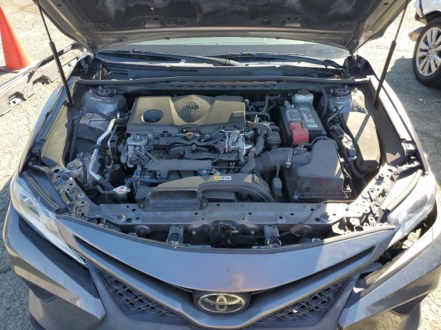 2018 Toyota Camry L VIN: 4T1B11HK8JU117297 Lot: 54437424