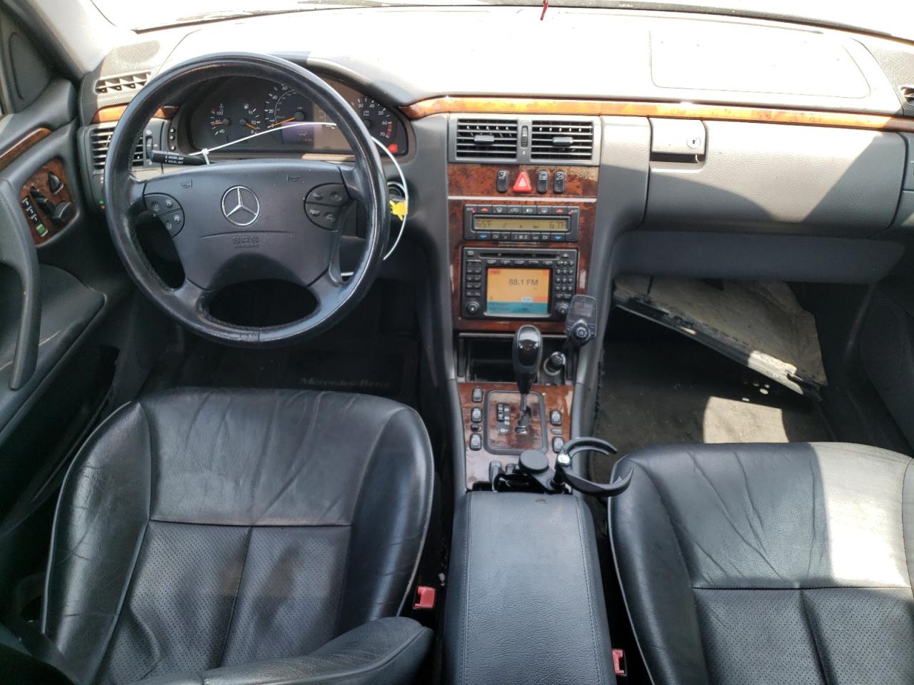 WDBJF65J41B366877 2001 Mercedes-Benz E 320