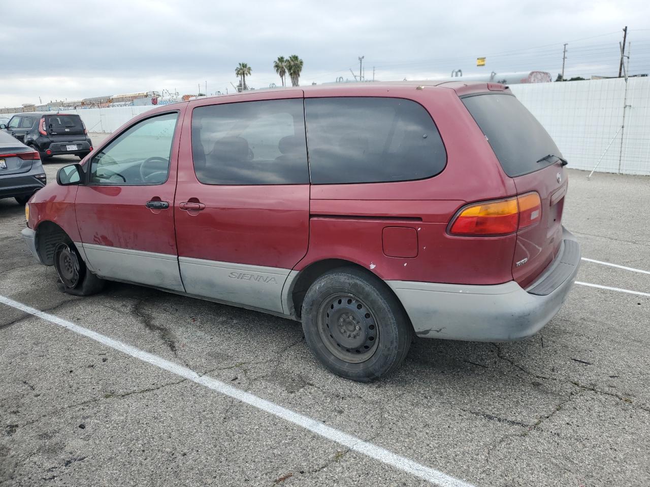 4T3ZF19C7YU269662 2000 Toyota Sienna Ce