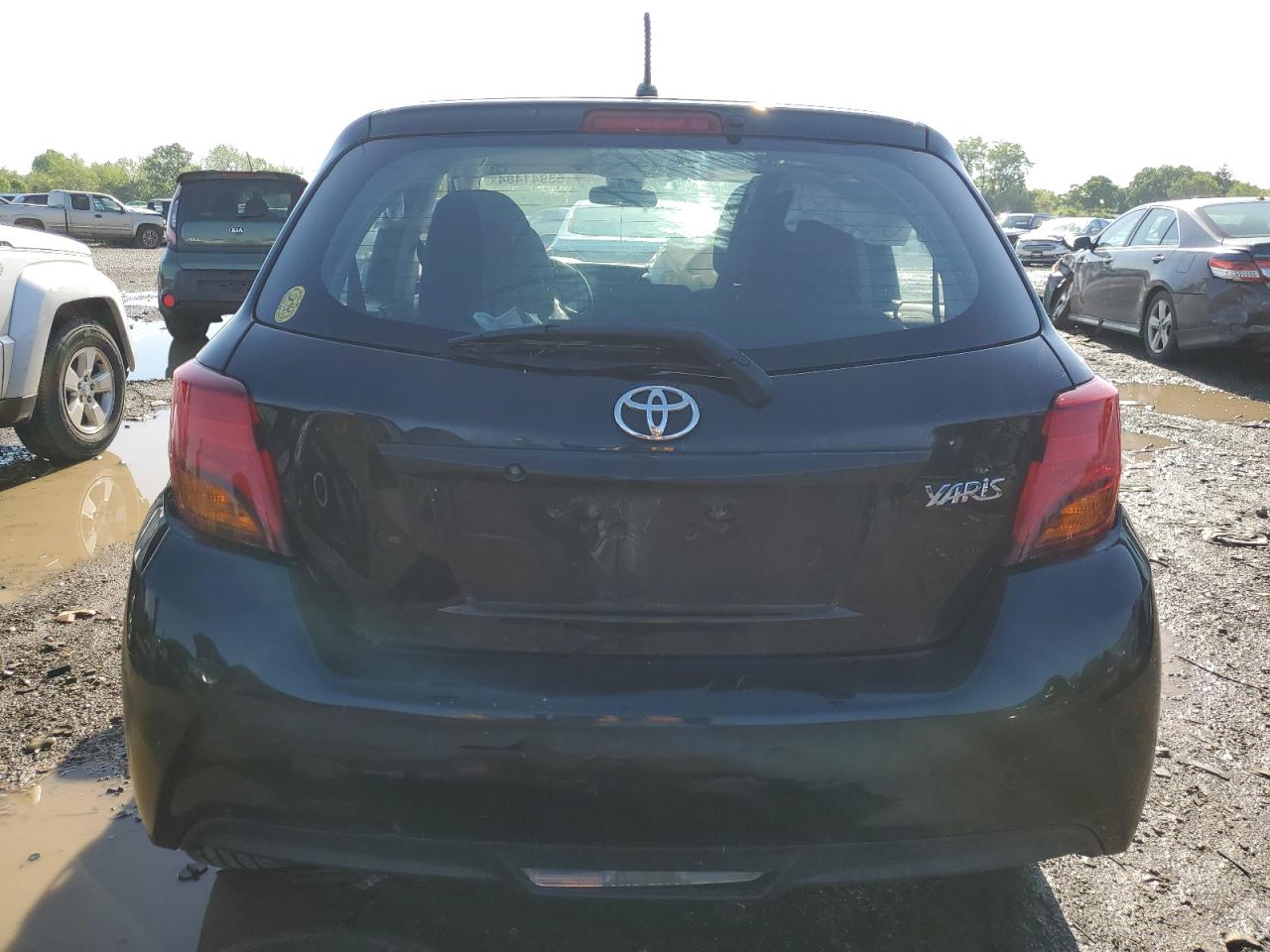 VNKKTUD36HA080705 2017 Toyota Yaris L