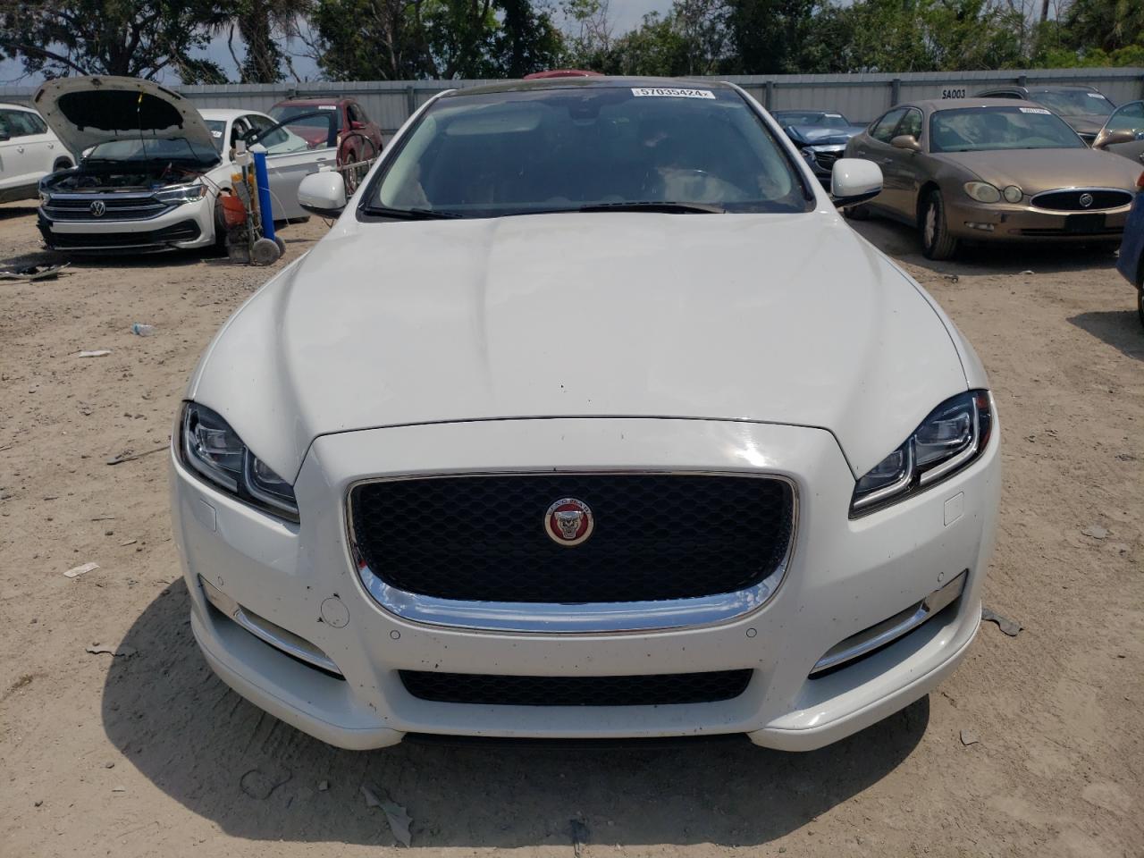 SAJWJ1CD2G8V96088 2016 Jaguar Xj