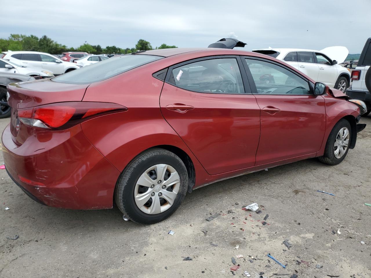 5NPDH4AEXGH742320 2016 Hyundai Elantra Se