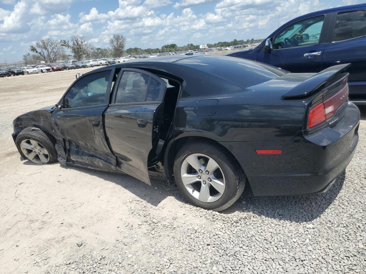 2C3CDXHG5EH306937 2014 Dodge Charger Sxt