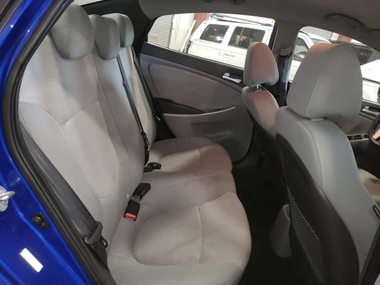 KMHCT4AE8DU485083 2013 Hyundai Accent Gls