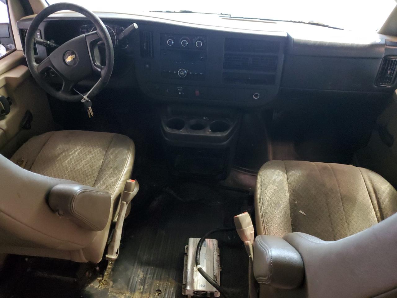 1GCWGFCA6B1127720 2011 Chevrolet Express G2500