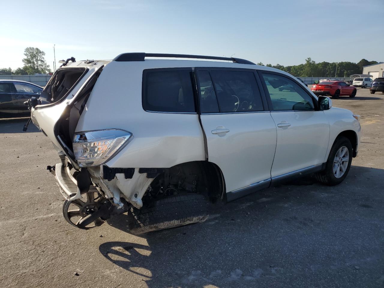 5TDZK3EH5DS135964 2013 Toyota Highlander Base