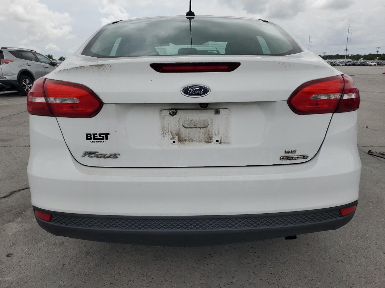 2015 Ford Focus Se vin: 1FADP3F25FL203678