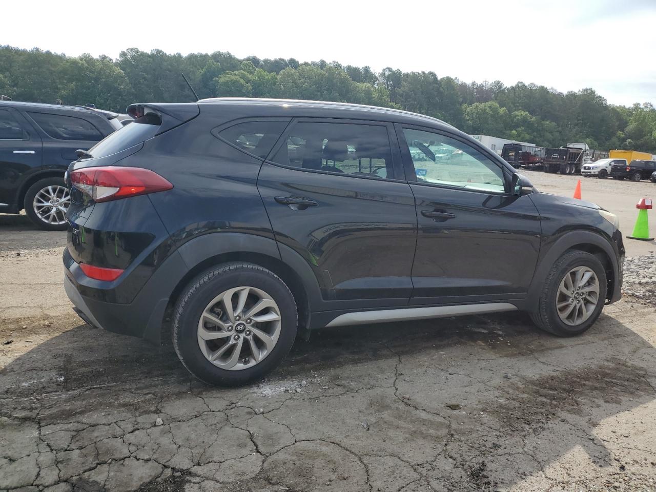 2017 Hyundai Tucson Limited vin: KM8J33A23HU345844