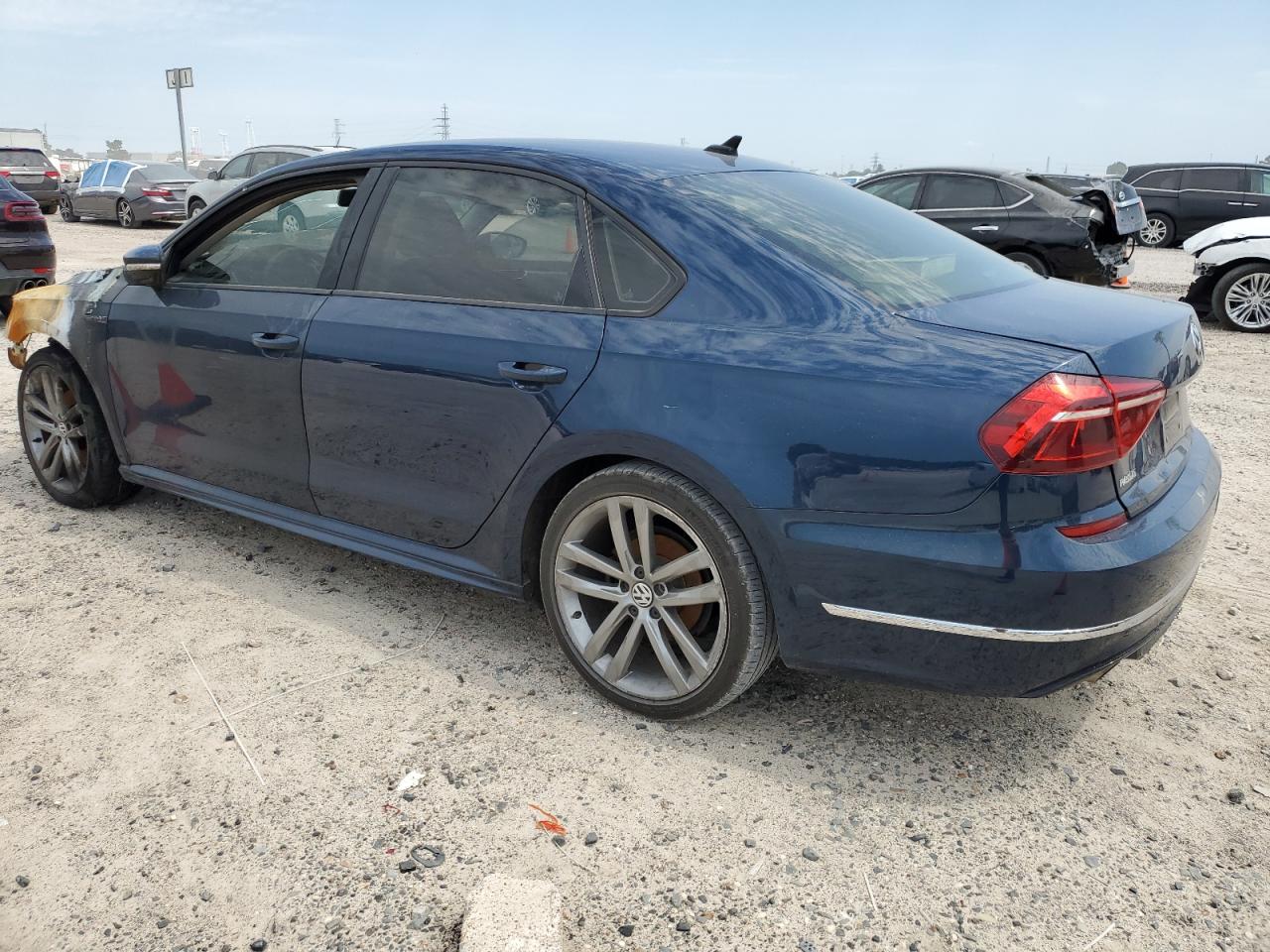 1VWAA7A32JC036000 2018 Volkswagen Passat S