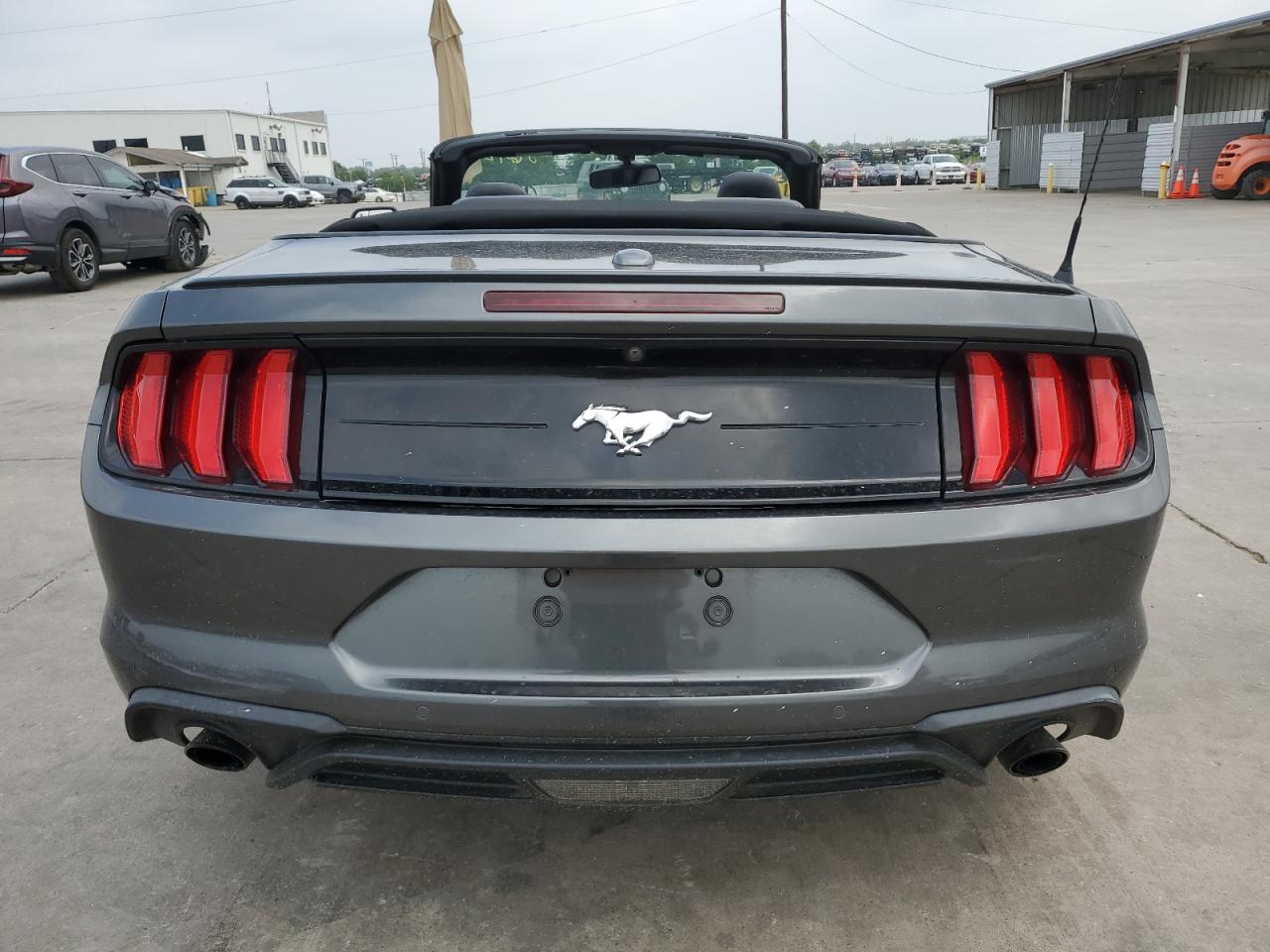 1FATP8UH4K5161633 2019 Ford Mustang