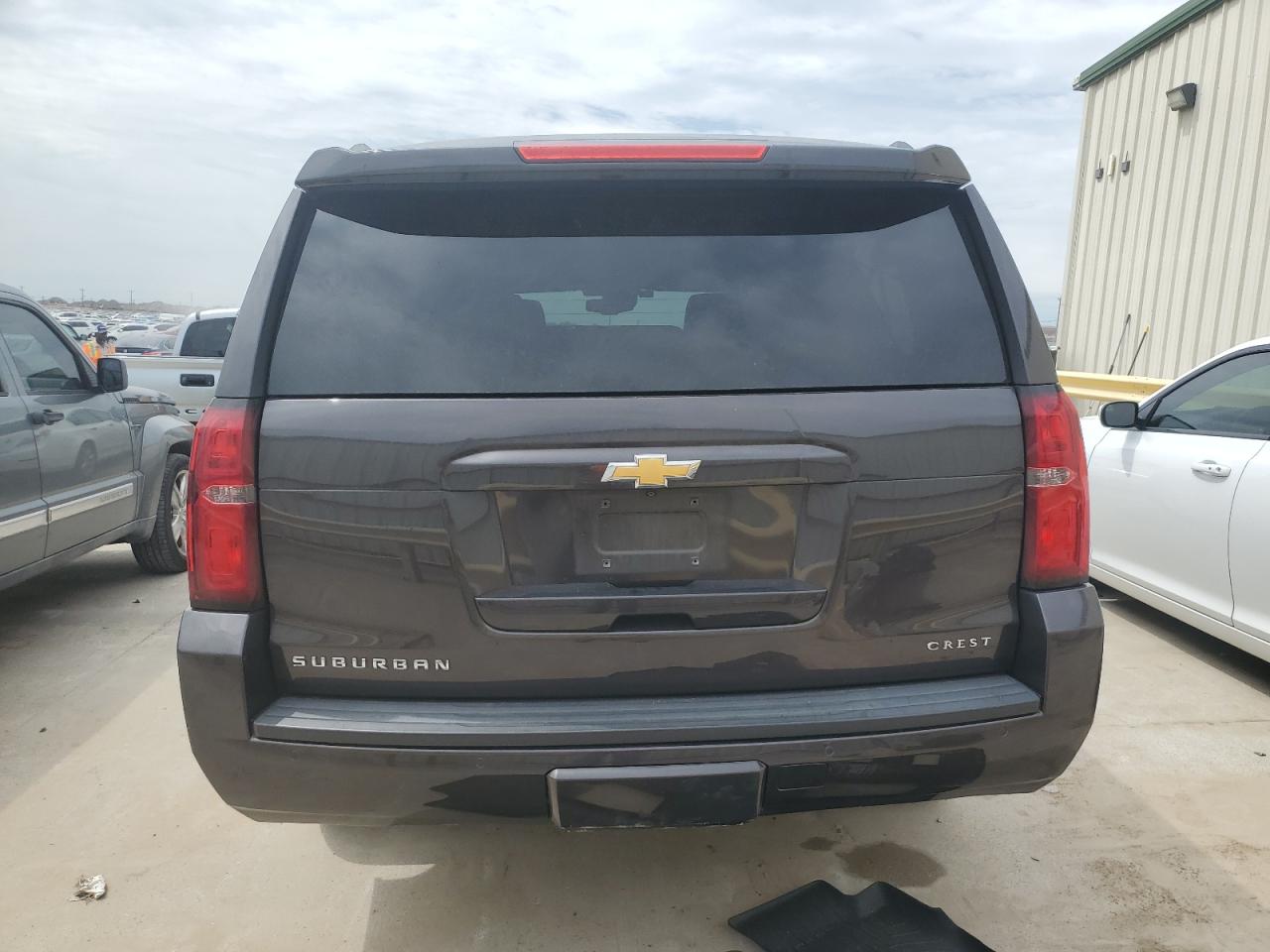 1GNSKHKC1HR395426 2017 Chevrolet Suburban K1500 Lt