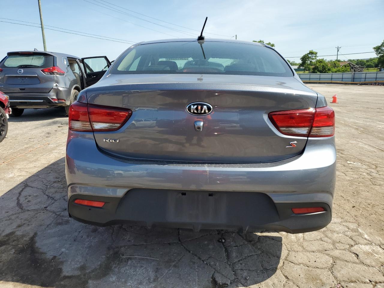 3KPA24AB1KE174661 2019 Kia Rio S