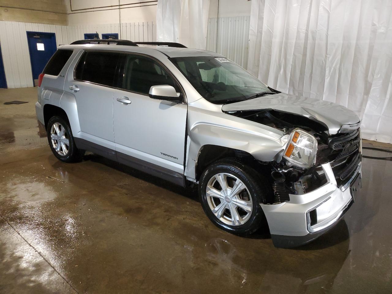 2GKFLTE37H6204582 2017 GMC Terrain Sle