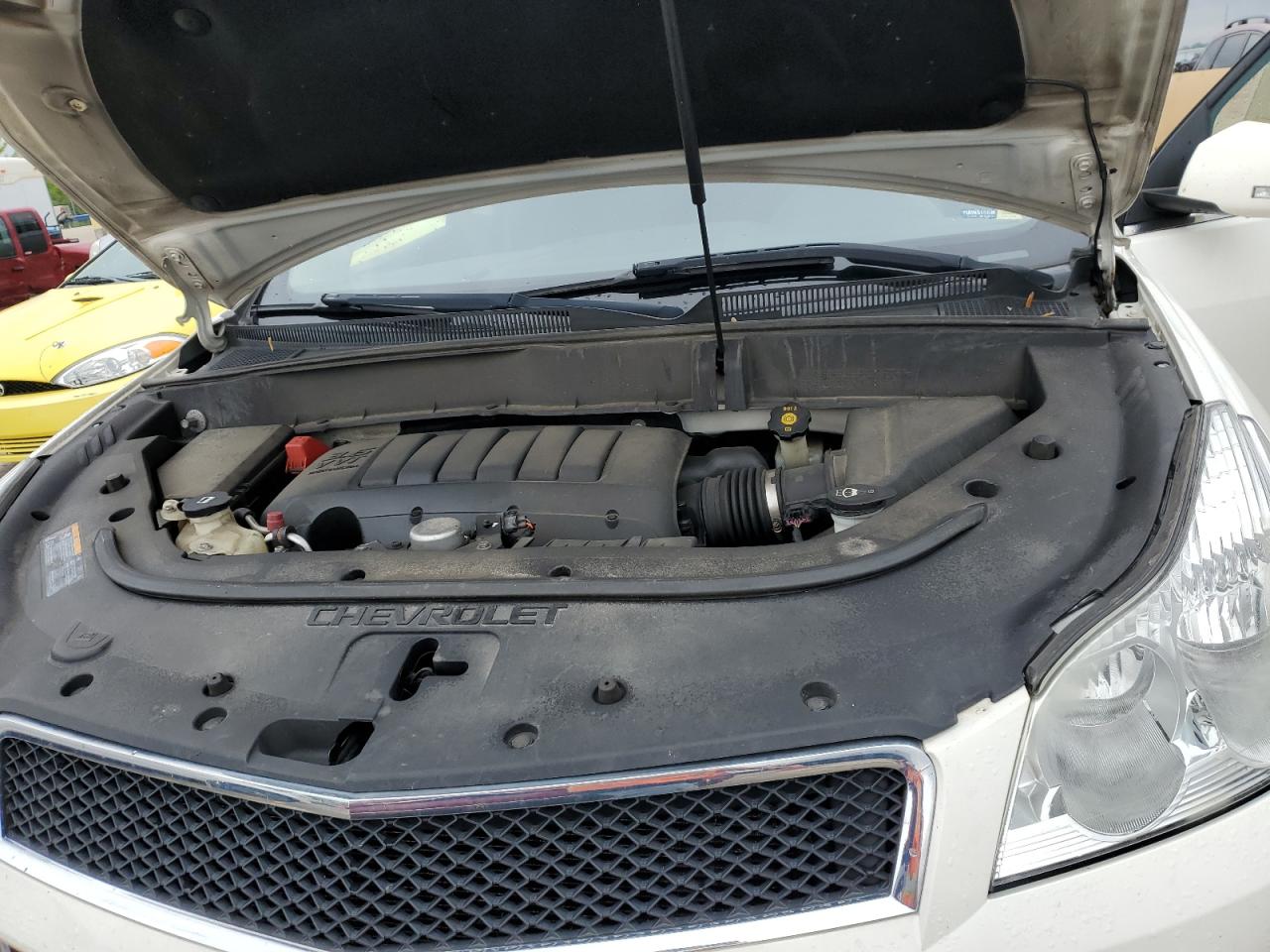 1GNKRJED6BJ144690 2011 Chevrolet Traverse Lt