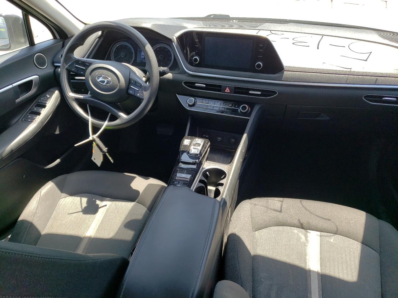 5NPEG4JA2MH108824 2021 Hyundai Sonata Se