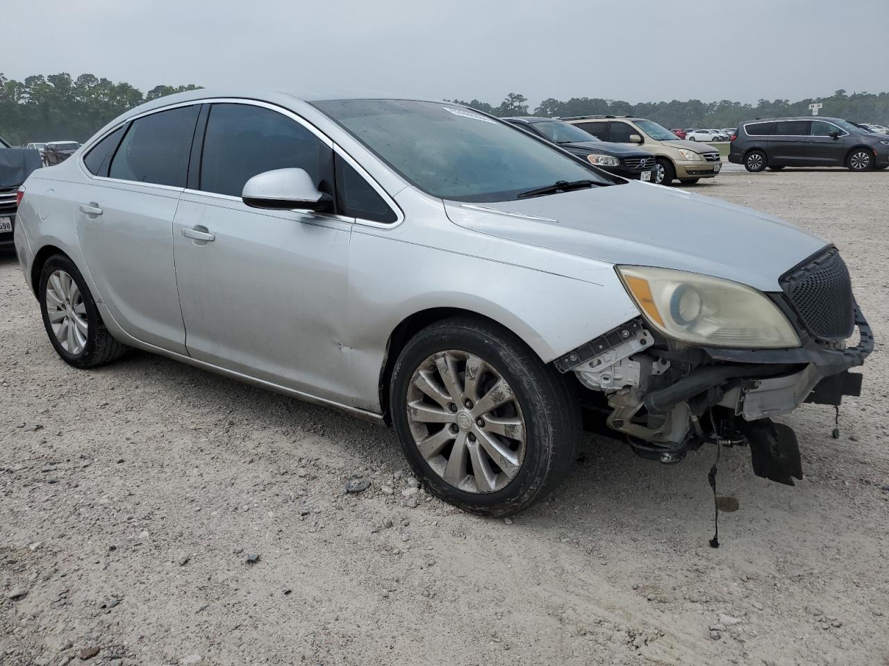 1G4PP5SK2F4215592 2015 Buick Verano