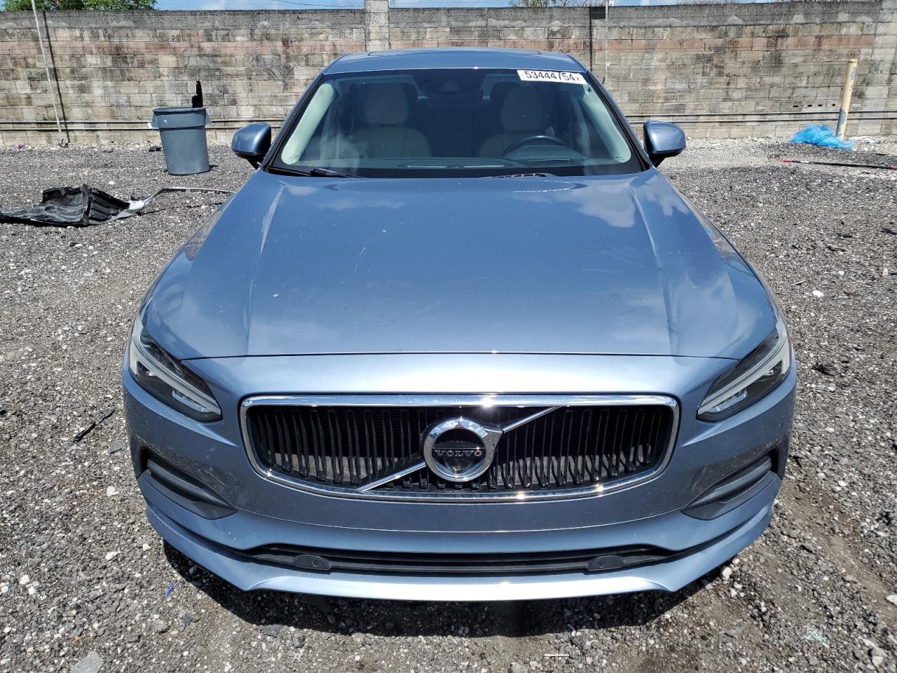 LVY982AK2JP017086 2018 Volvo S90 T5 Momentum