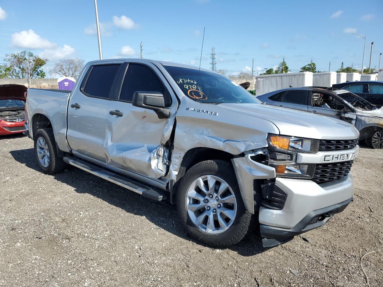 2019 Chevrolet Silverado C1500 Custom vin: 3GCPWBEH2KG136295