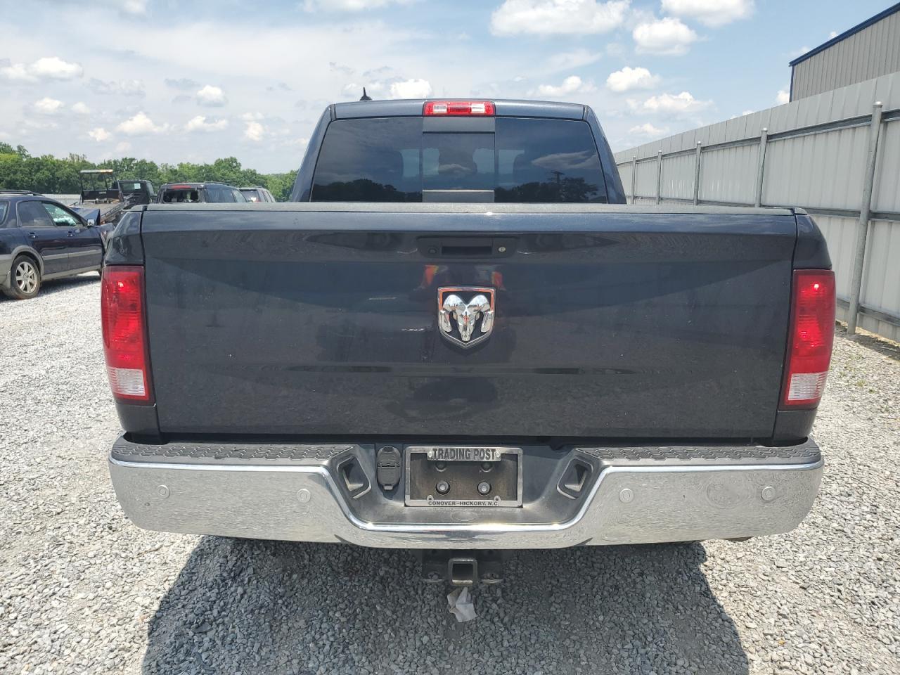 1C6RR6GG0HS601693 2017 Ram 1500 Slt