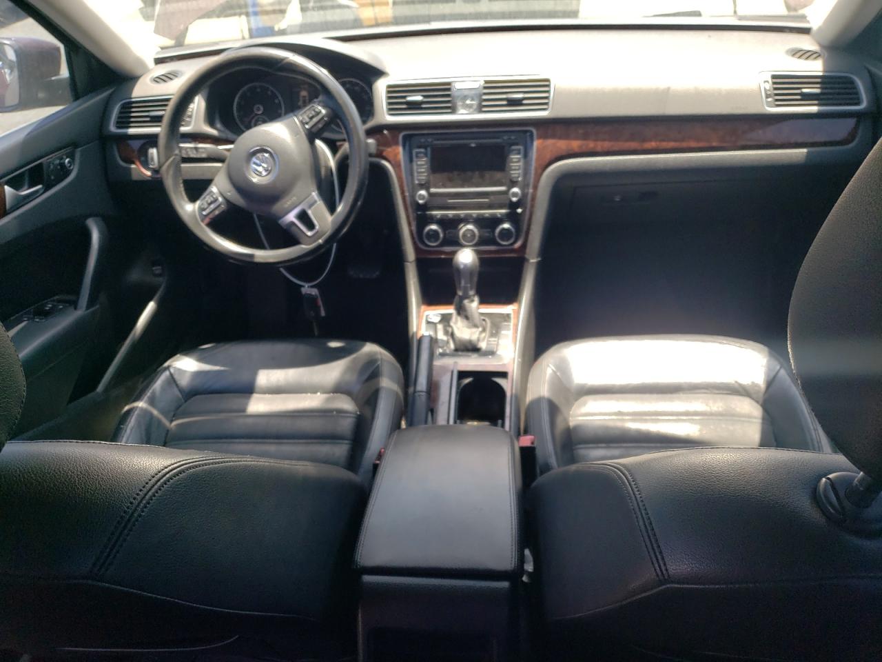 1VWCM7A30CC105141 2012 Volkswagen Passat Sel
