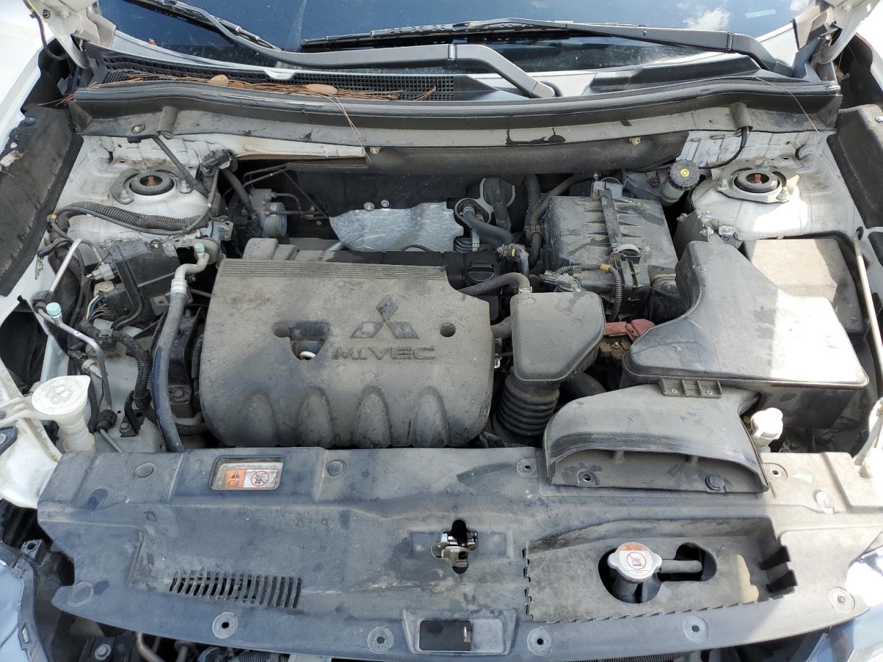 JA4AD3A38HZ028956 2017 Mitsubishi Outlander Se