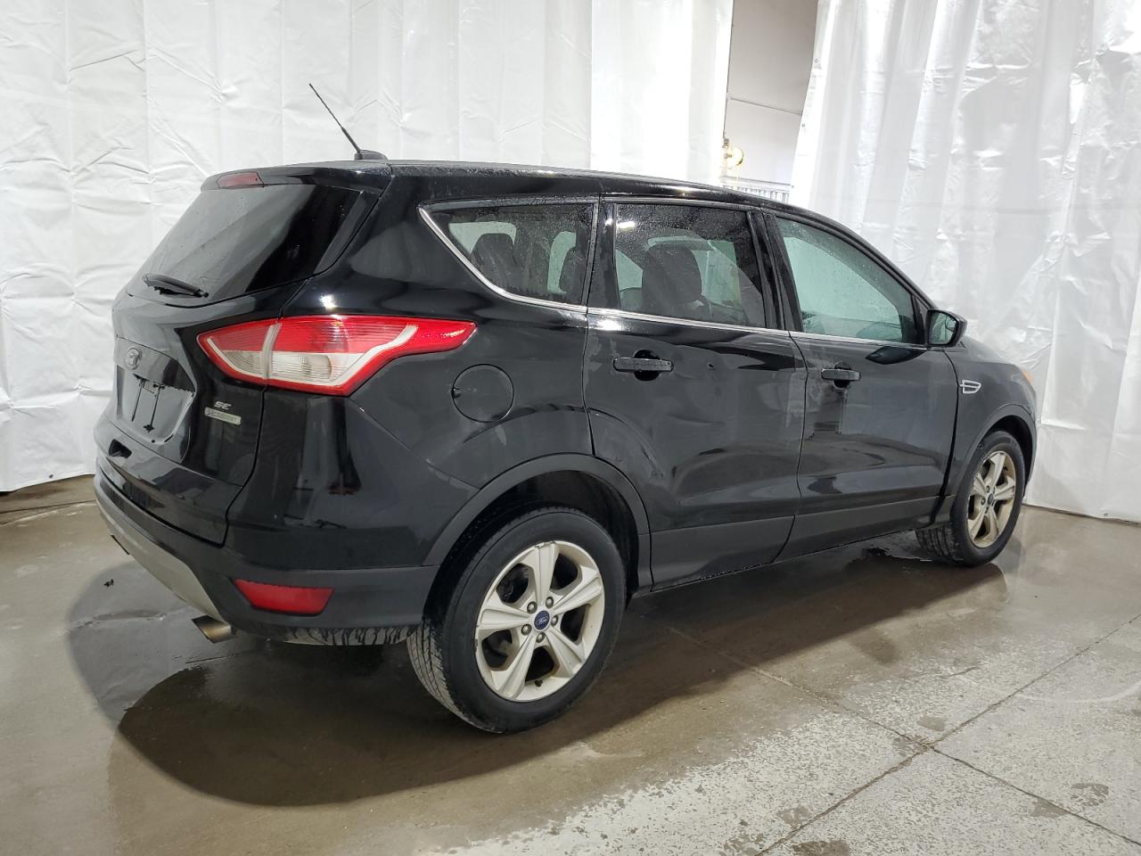 1FMCU0GX3GUB21088 2016 Ford Escape Se