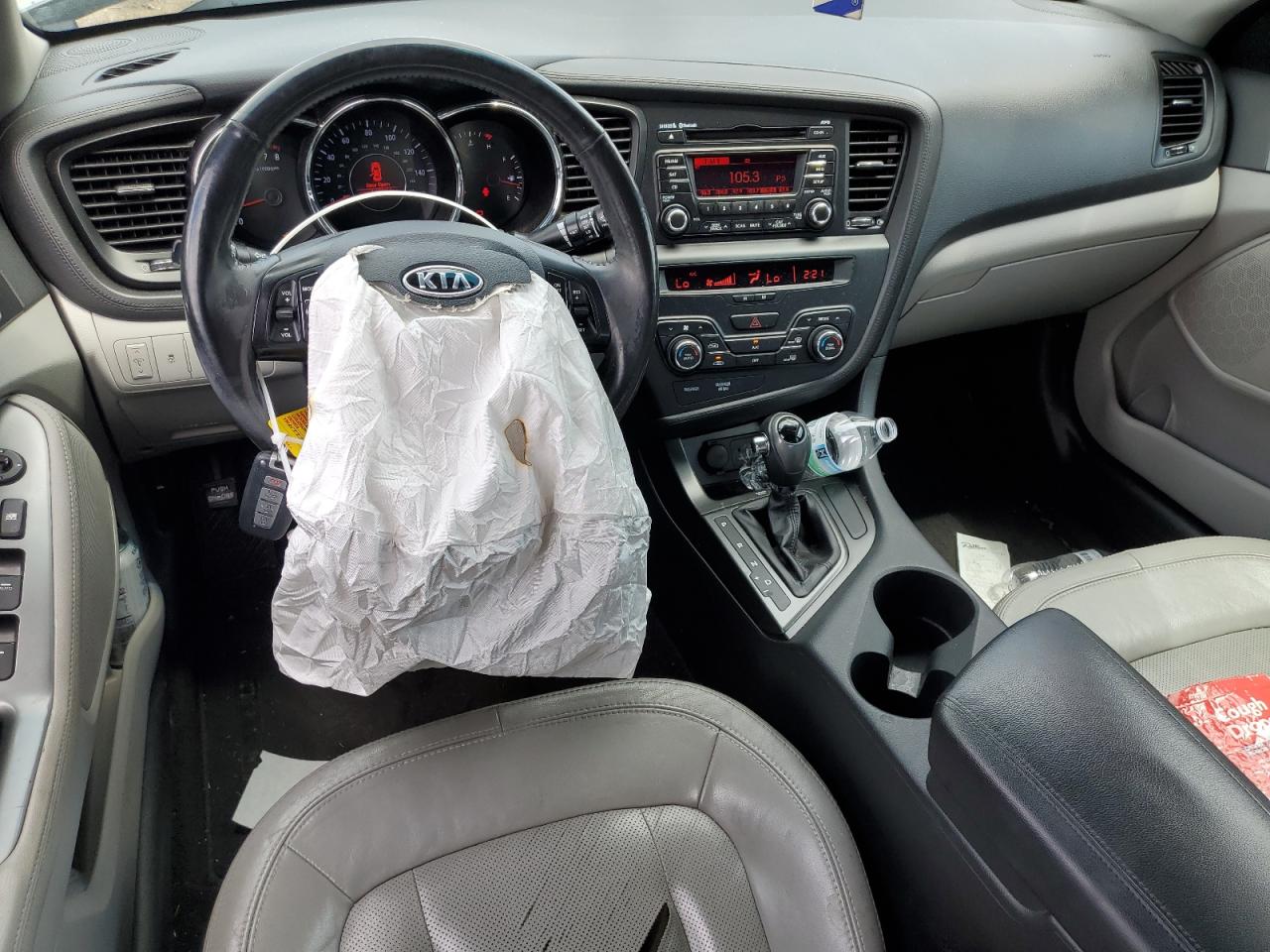 KNAGN4A72B5077748 2011 Kia Optima Ex