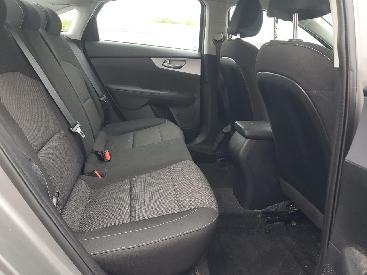 3KPF24AD1NE455001 2022 Kia Forte Fe