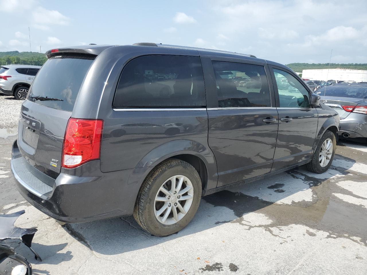 2C4RDGCG0JR178883 2018 Dodge Grand Caravan Sxt