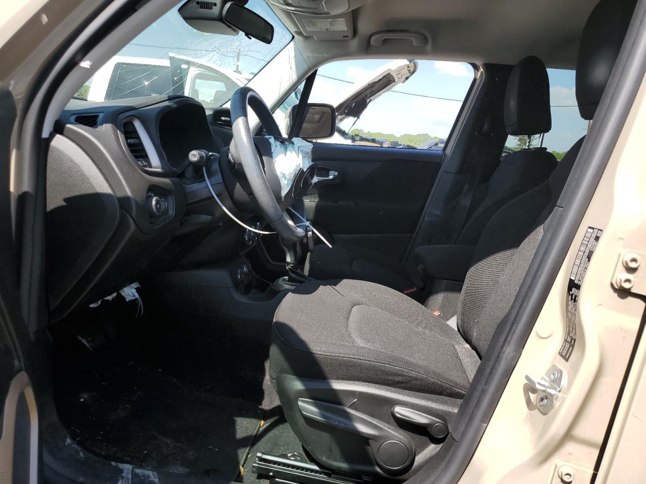 ZACCJBBT9GPD47487 2016 Jeep Renegade Latitude