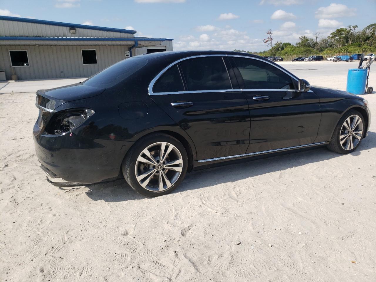 55SWF8DB5KU297093 2019 Mercedes-Benz C 300