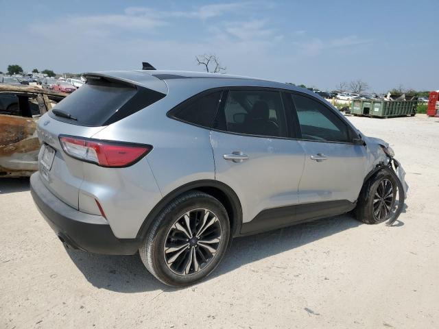 2022 Ford Escape Se VIN: 1FMCU0G63NUB18132 Lot: 55750384