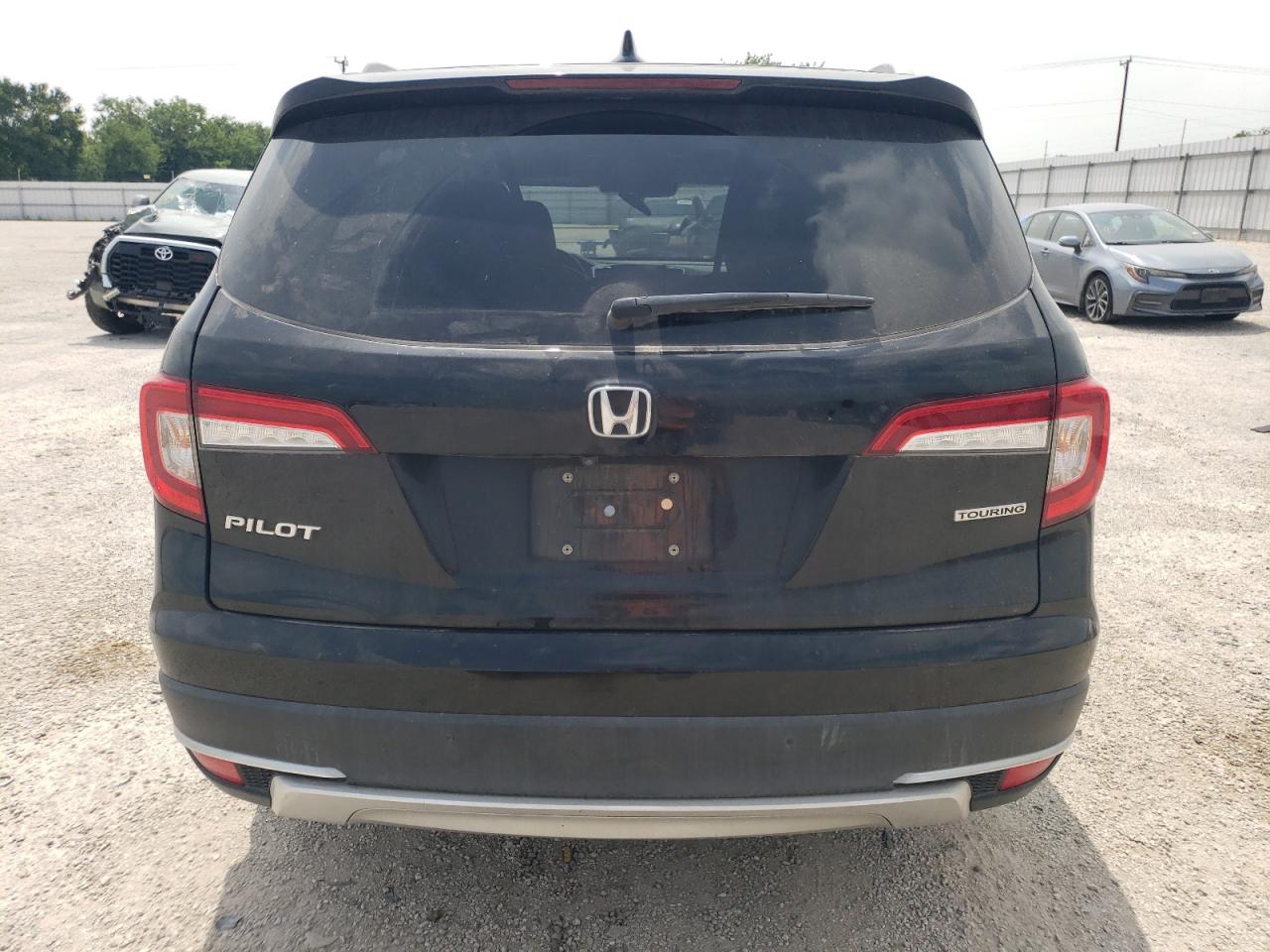 5FNYF5H93MB017304 2021 Honda Pilot Touring