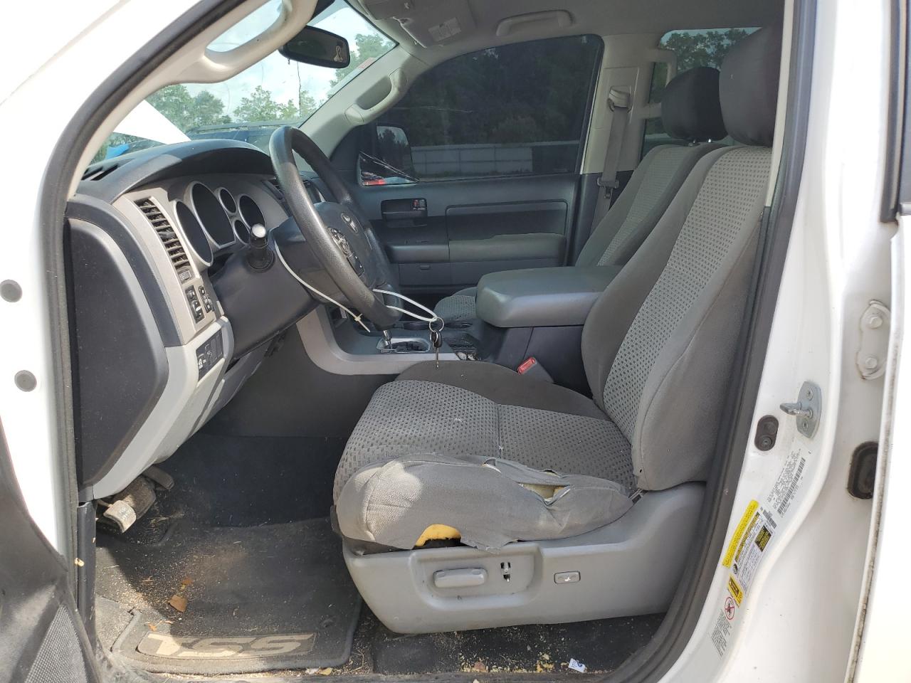 TOYOTA TUNDRA CREWMAX SR5