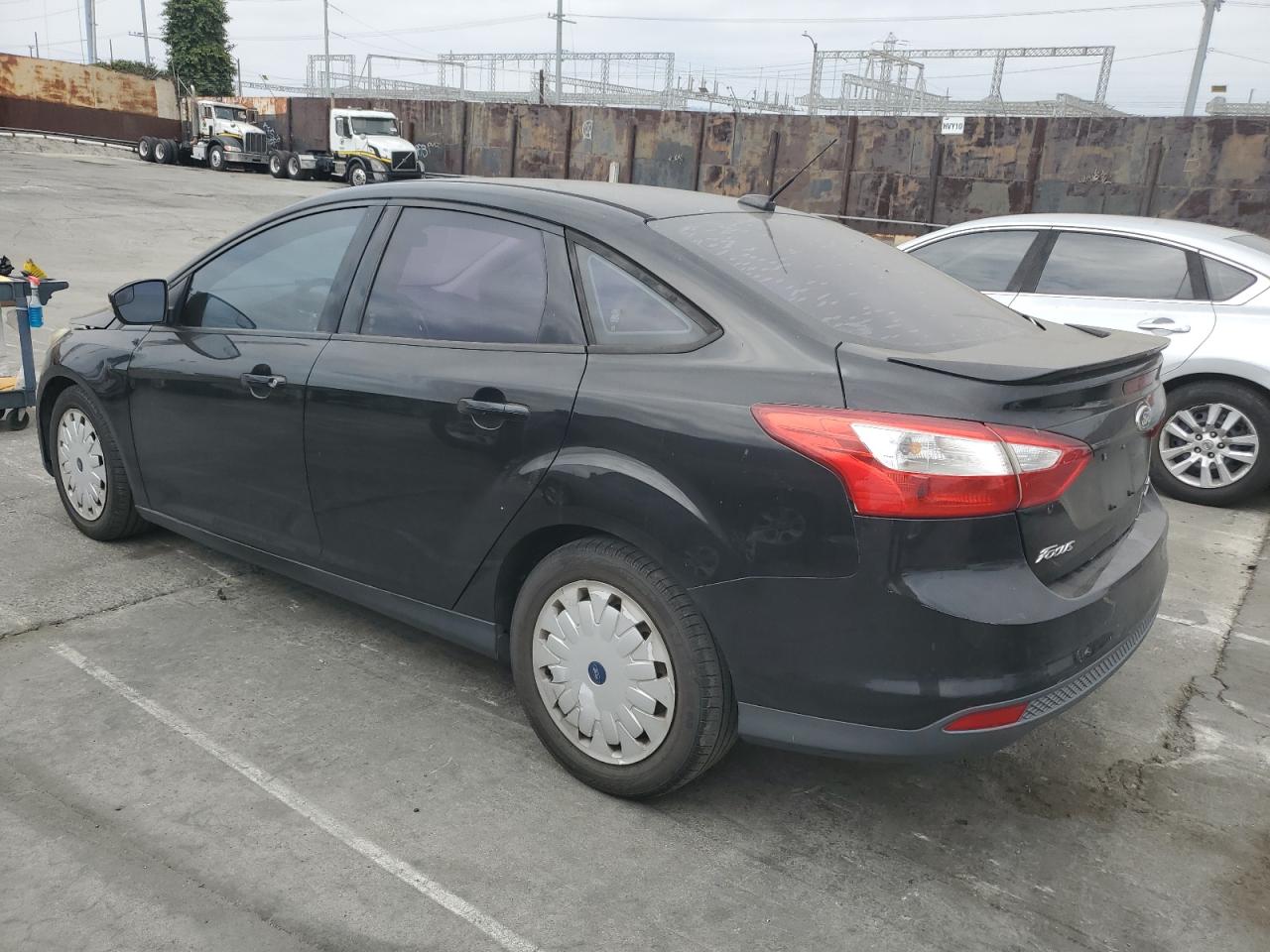 2014 Ford Focus Se vin: 1FADP3F24EL198326