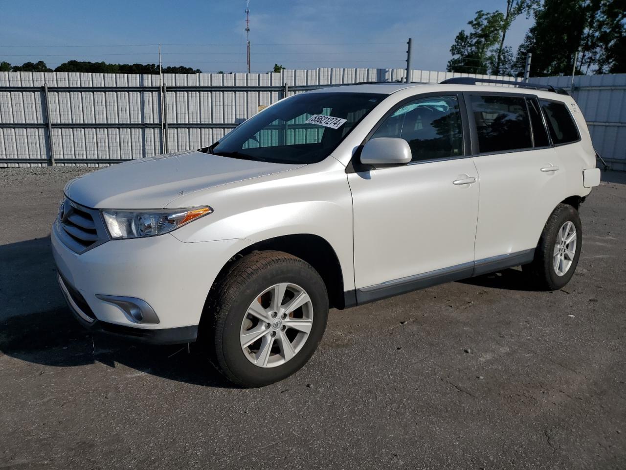 5TDZK3EH5DS135964 2013 Toyota Highlander Base