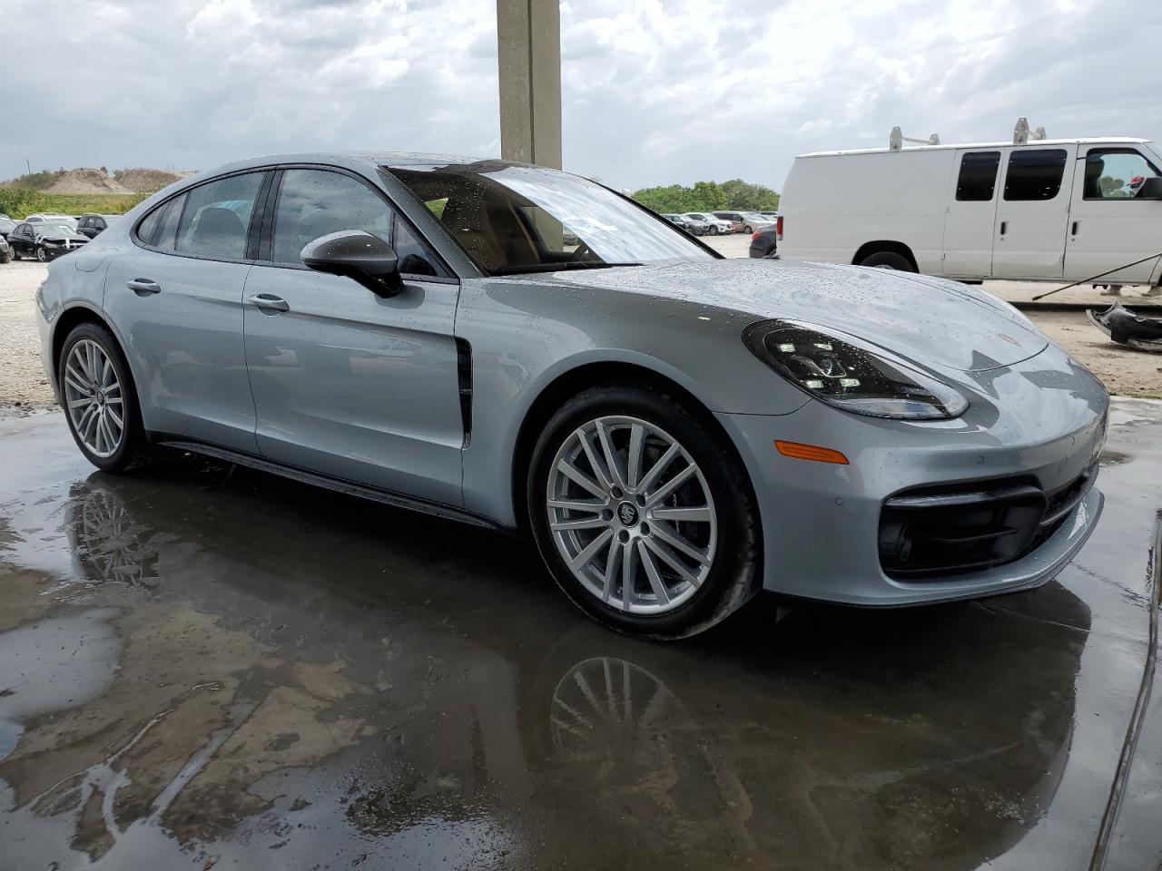 WP0AJ2A72PL102255 2023 Porsche Panamera Base